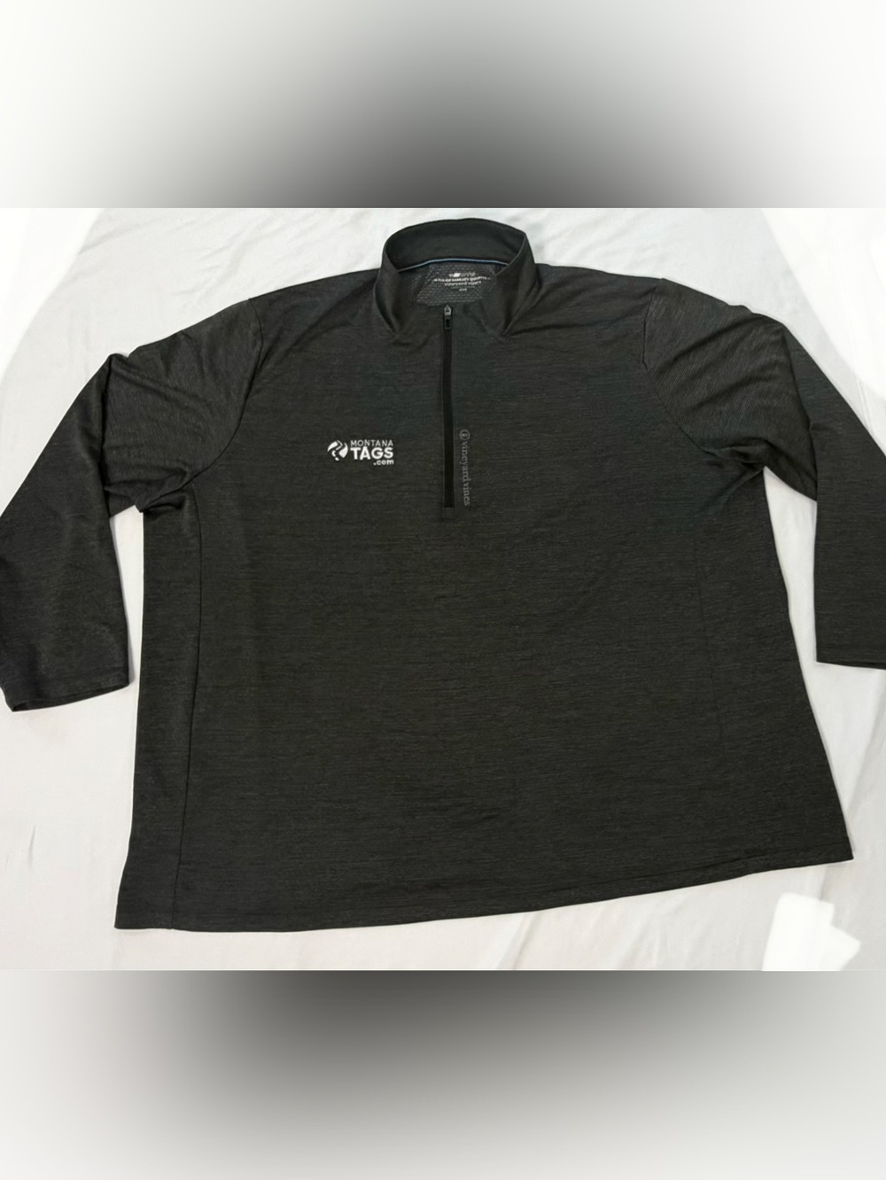 4x Men’s VINEYARD VINES Black
Clubhouse Performance 1/4-Zip Pullover